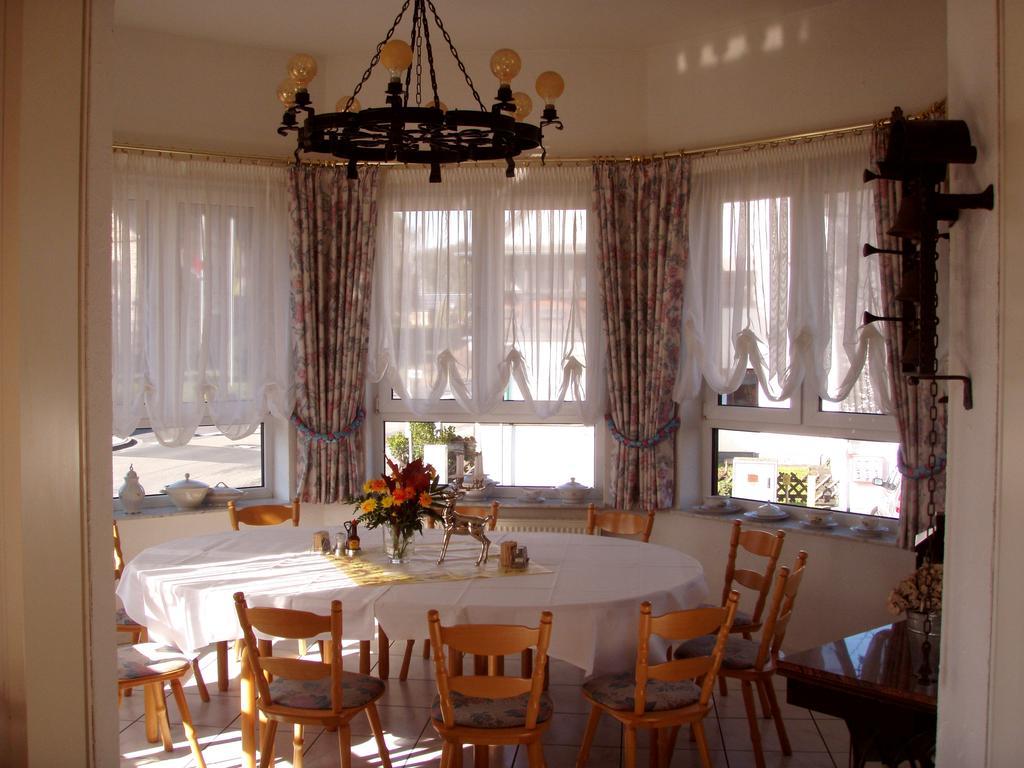 Dreischlaeger Hof Hotel Neustadt  Bagian luar foto