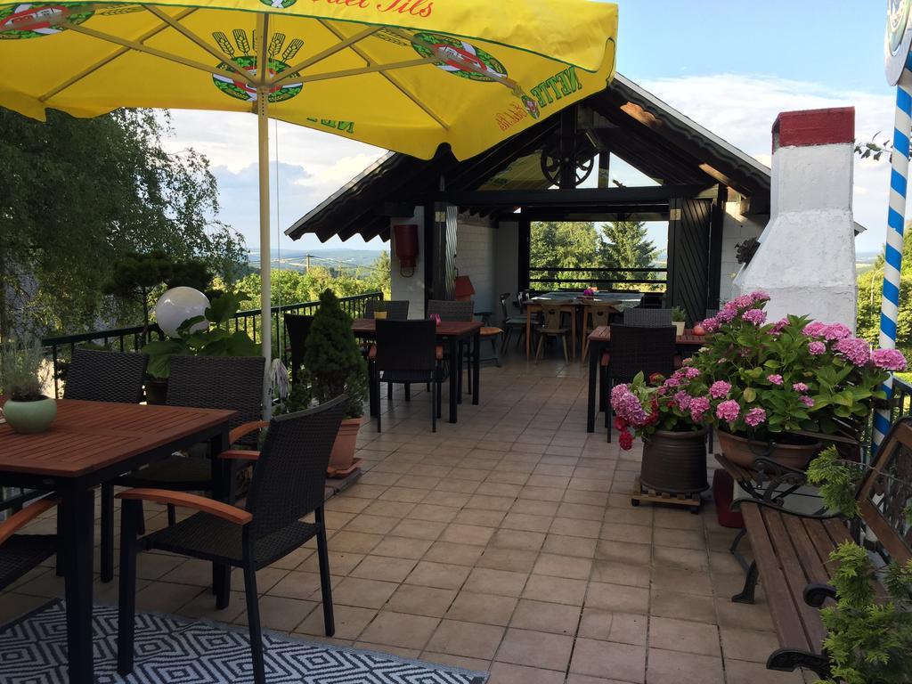 Dreischlaeger Hof Hotel Neustadt  Bagian luar foto